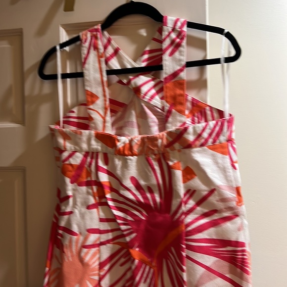 Size 8 sundress. NWOT. Tropical flower in white, pinks, and orange. - Picture 3 of 5